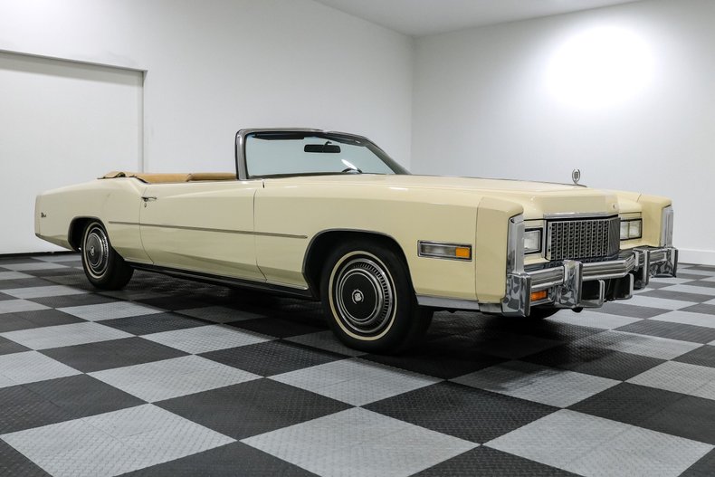 Cadillac-Eldorado-1976-Yellow-Yellow-7