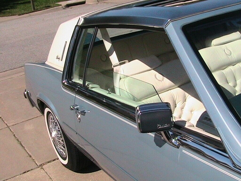 Cadillac-Eldorado-1982-Coupe-14