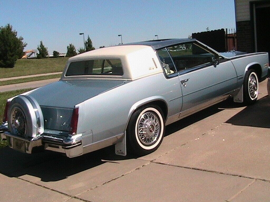 Cadillac-Eldorado-1982-Coupe