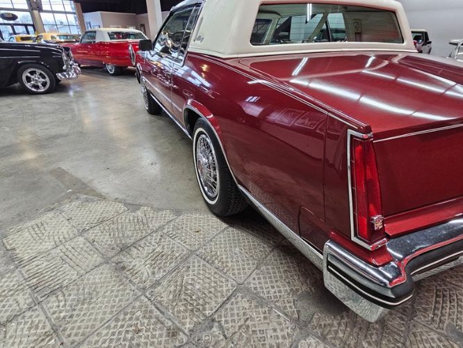 Cadillac-Eldorado-1983-Maple-Firemist-White-Leather-11