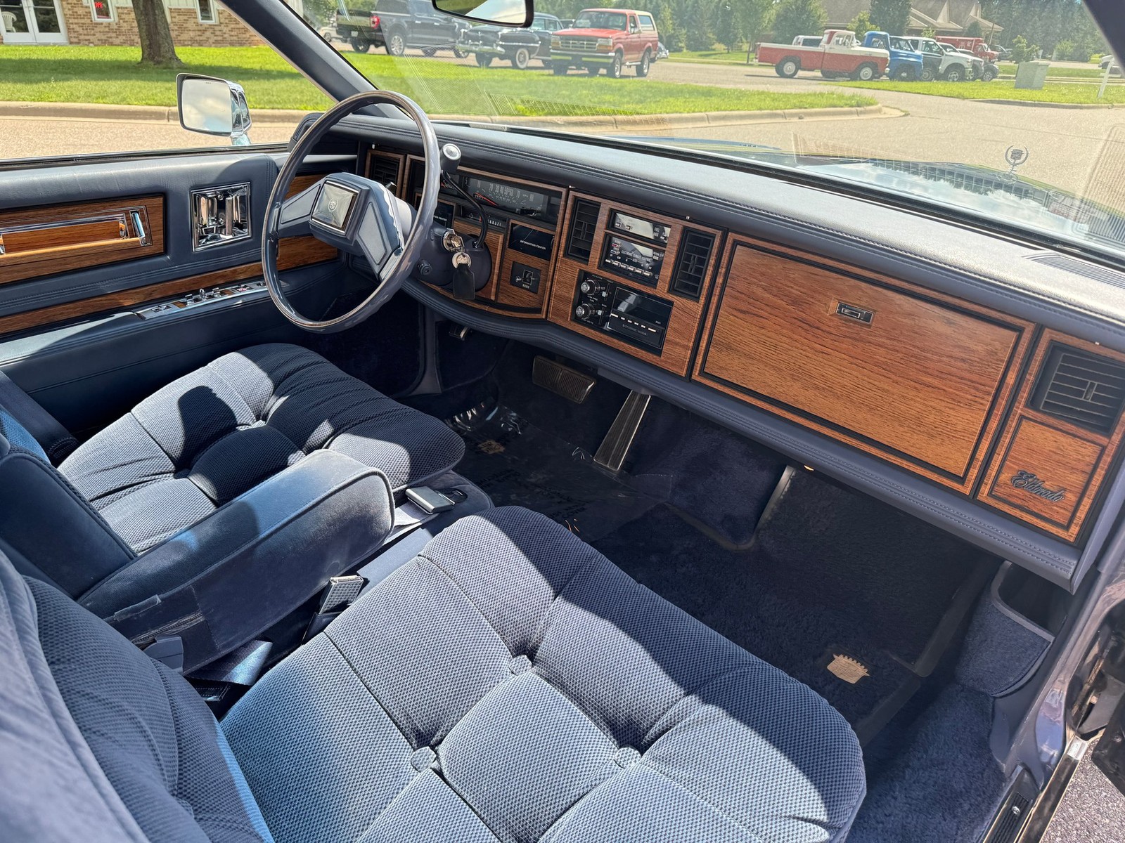 Cadillac-Eldorado-1984-10