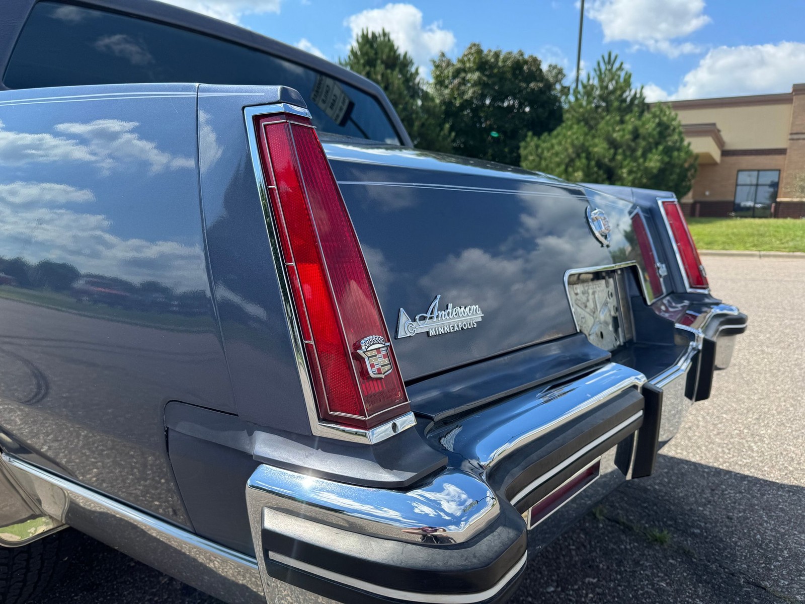 Cadillac-Eldorado-1984-28