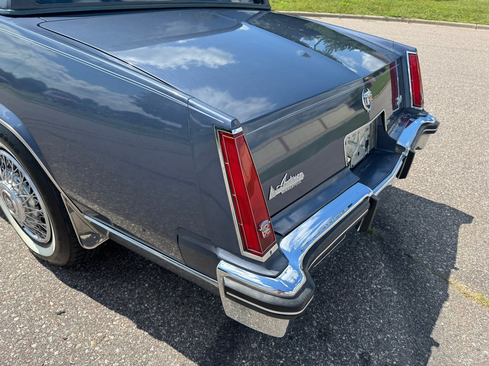Cadillac-Eldorado-1984-30