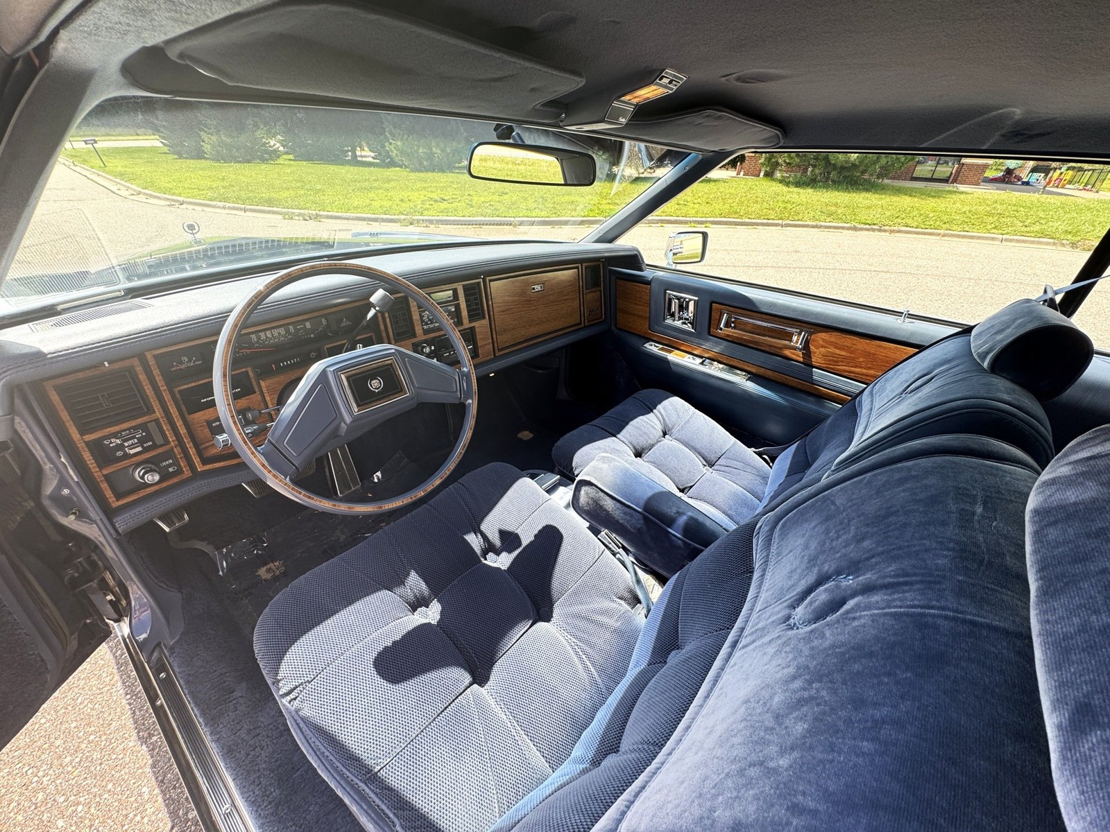 Cadillac-Eldorado-1984-9