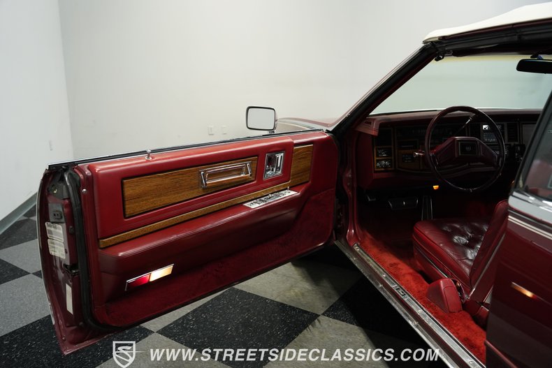 Cadillac-Eldorado-1984-Autumn-Maple-Firemis-Dark-Carmine-Red-34