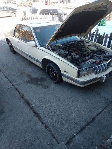 Cadillac-Eldorado-1988-Yellow-1