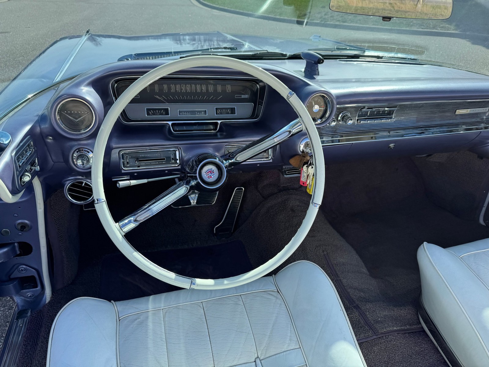 Cadillac-Eldorado-Biarritz-Convertible-1960-Convertible-11
