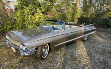 Cadillac-Eldorado-biarritz-1961-Aspen-Gold-Beige-15