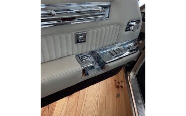 Cadillac-Eldorado-biarritz-1961-Aspen-Gold-Beige-6