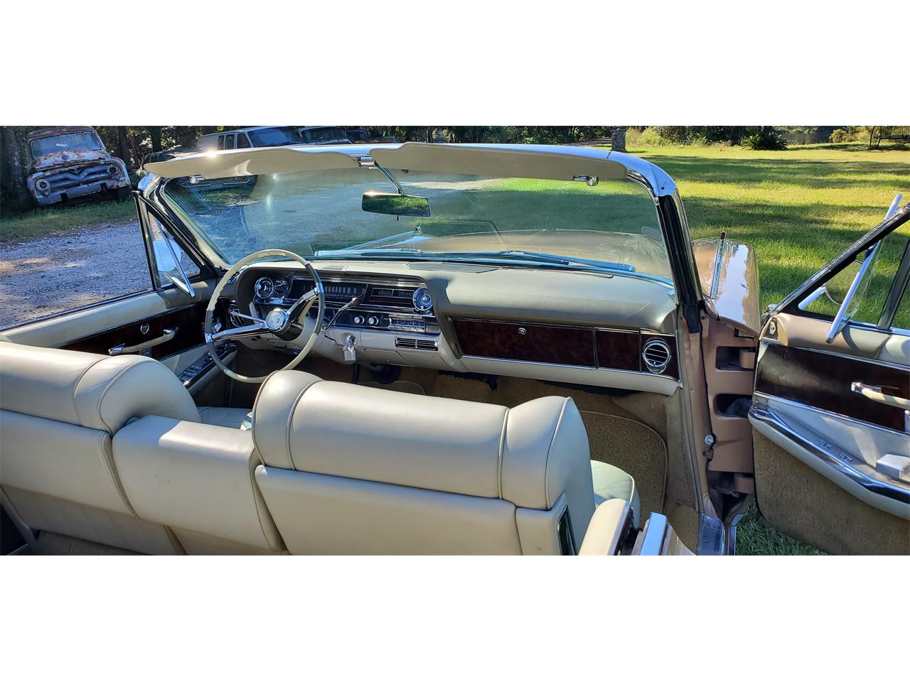 Cadillac-Eldorado-biarritz-1964-Firemist-Saddle-Sandalwood-10