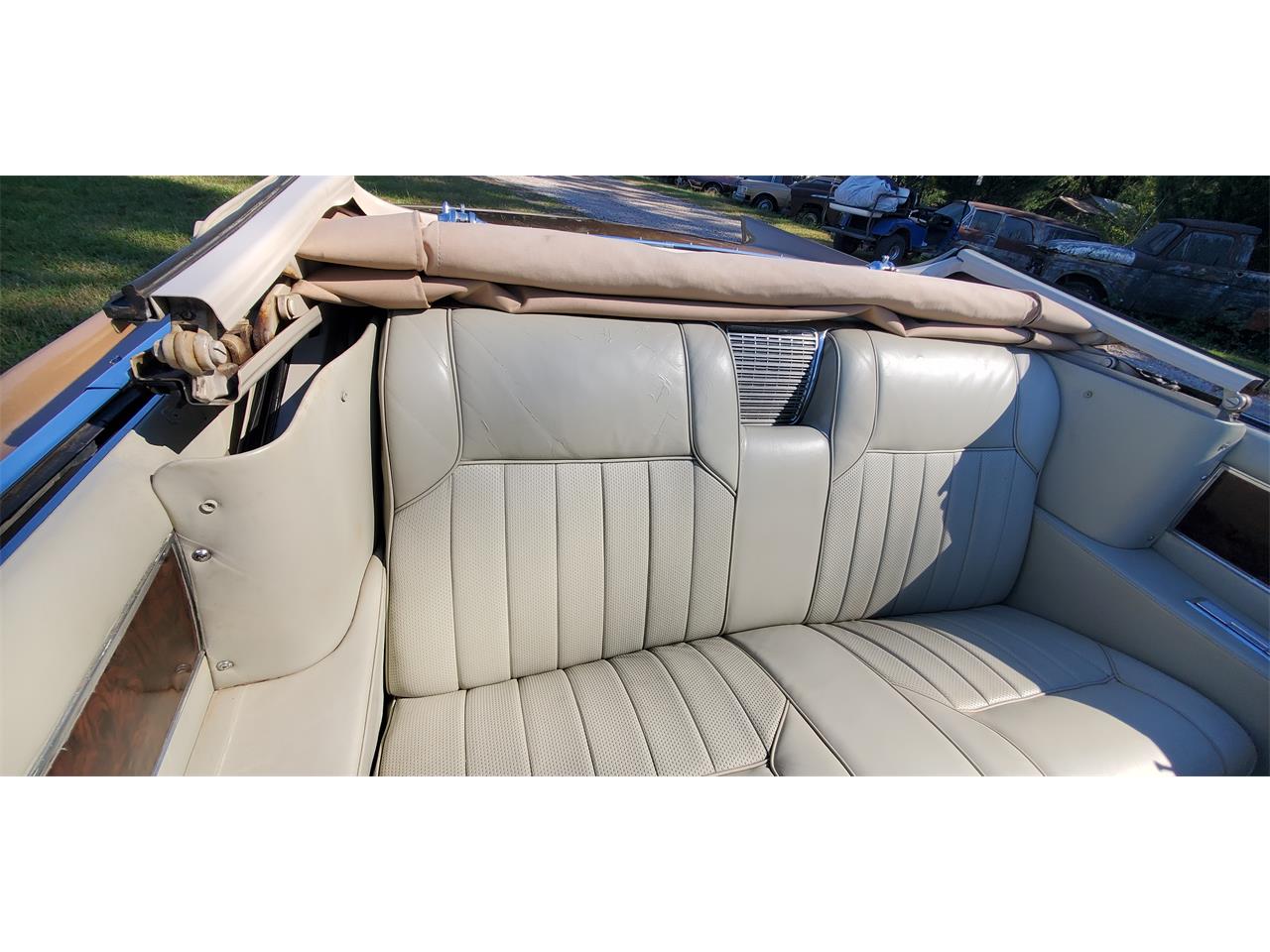 Cadillac-Eldorado-biarritz-1964-Firemist-Saddle-Sandalwood-5