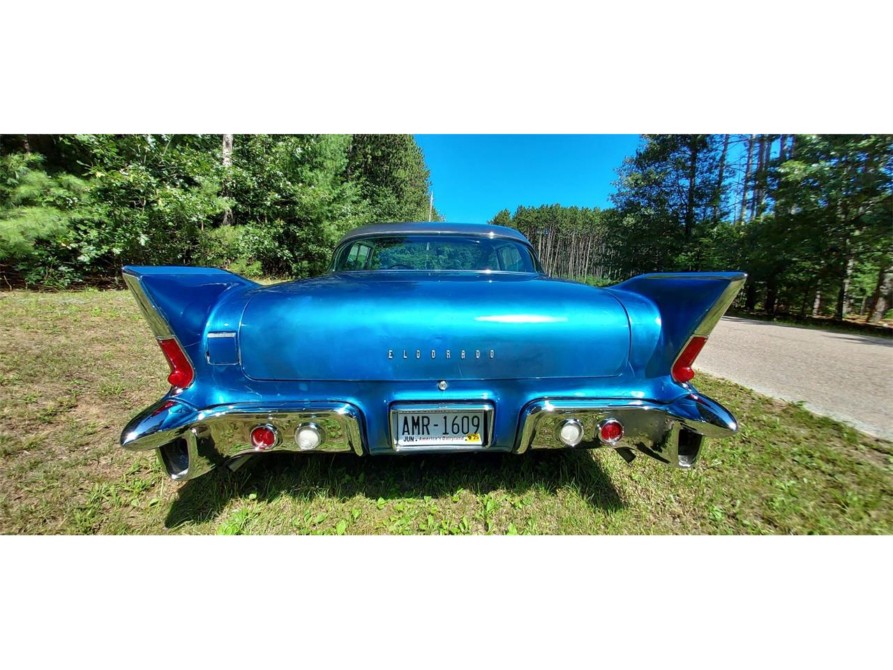Cadillac-Eldorado-brougham-1957-13