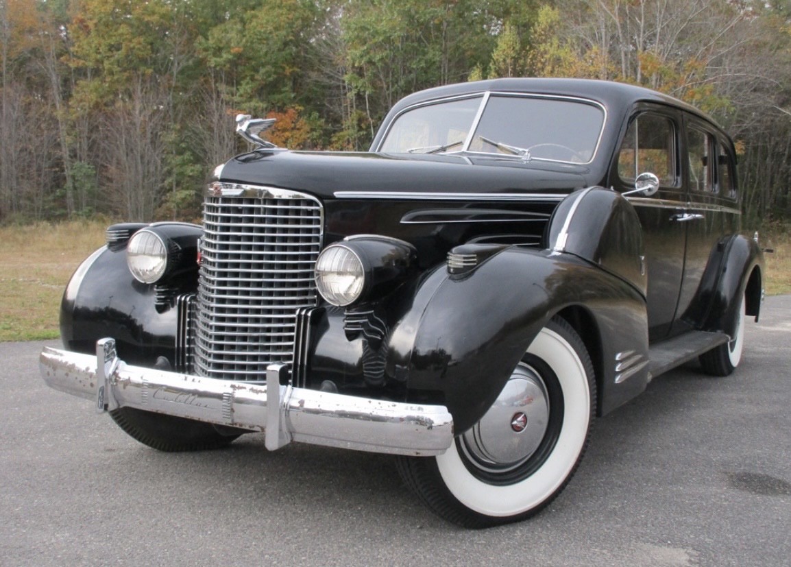 Cadillac-Fleetwood-1938-13