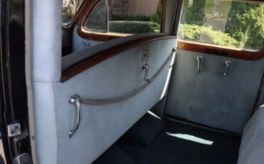 Cadillac-Fleetwood-1938-15