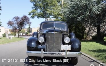 Cadillac-Fleetwood-1938-2
