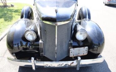 Cadillac-Fleetwood-1938-8