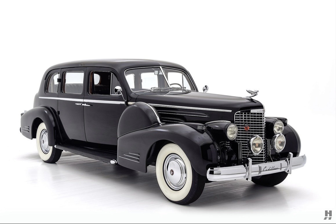 Cadillac-Fleetwood-1938-9