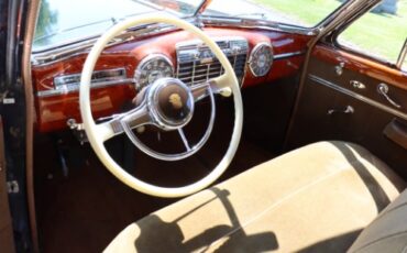 Cadillac-Fleetwood-1941-Black-Tan-6
