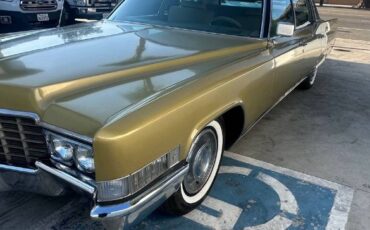 Cadillac-Fleetwood-1969-Custom