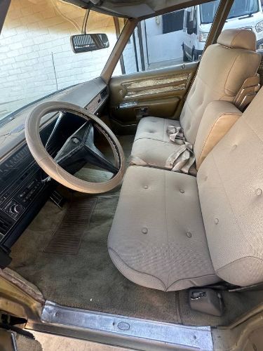 Cadillac-Fleetwood-1969-Gold-3