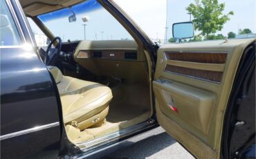 Cadillac-Fleetwood-1970-Black-Saddle-20