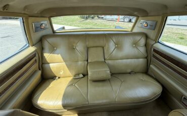 Cadillac-Fleetwood-1970-Black-Saddle-24