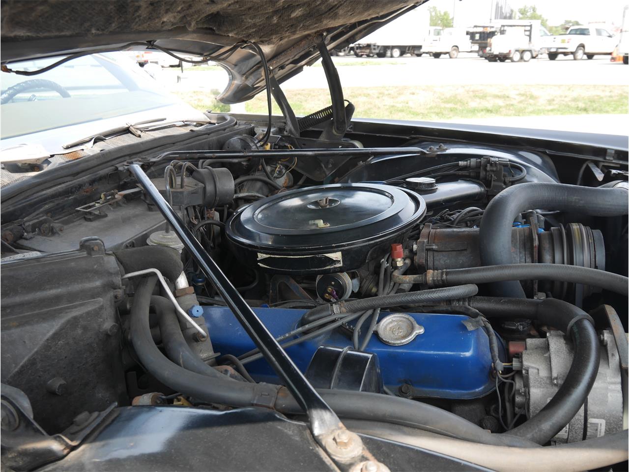 Cadillac-Fleetwood-1970-Black-Saddle-30