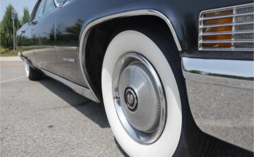 Cadillac-Fleetwood-1970-Black-Saddle-31