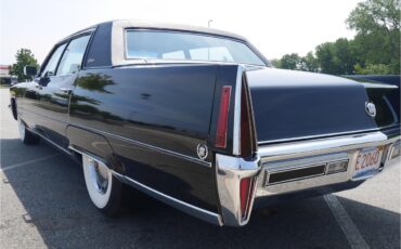 Cadillac-Fleetwood-1970-Black-Saddle-9