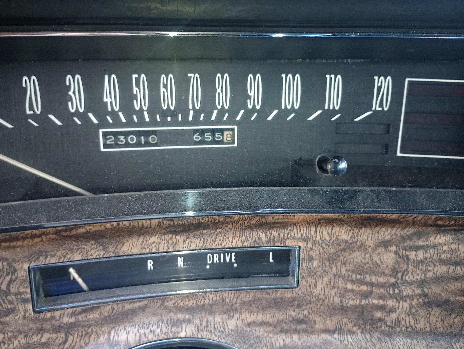 Cadillac-Fleetwood-1971-Limousine-11