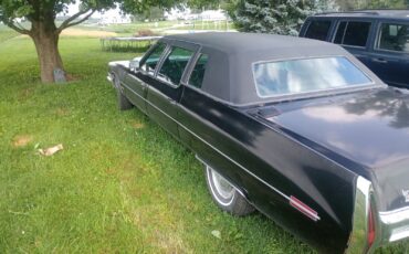 Cadillac-Fleetwood-1971-Limousine-2