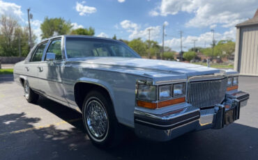 Cadillac-Fleetwood-1980-Sedan-3