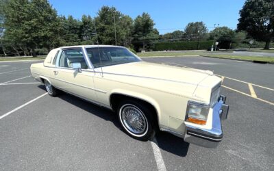 Cadillac Fleetwood 1985