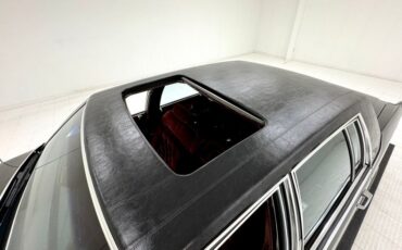 Cadillac-Fleetwood-1985-Dark-Gray-Firemist-M-Dark-Red-19