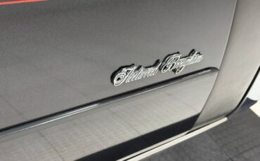 Cadillac-Fleetwood-1985-Dark-Gray-Firemist-M-Dark-Red-24
