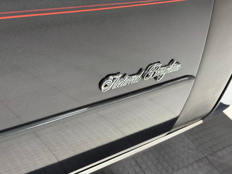 Cadillac-Fleetwood-1985-Dark-Gray-Firemist-M-Dark-Red-24