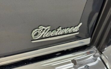 Cadillac-Fleetwood-1985-Dark-Gray-Firemist-M-Dark-Red-26