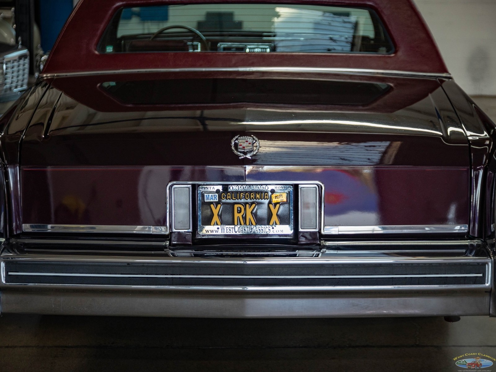 Cadillac-Fleetwood-1985-Sedan-19