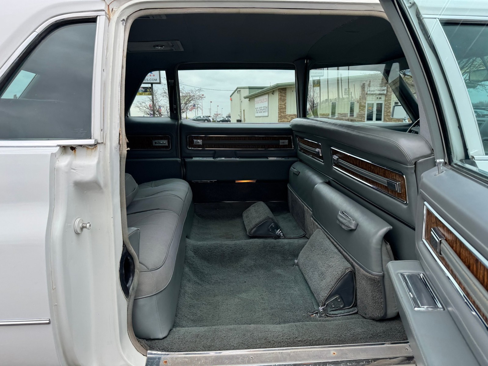 Cadillac-Fleetwood-Limousine-1970-Limousine-10