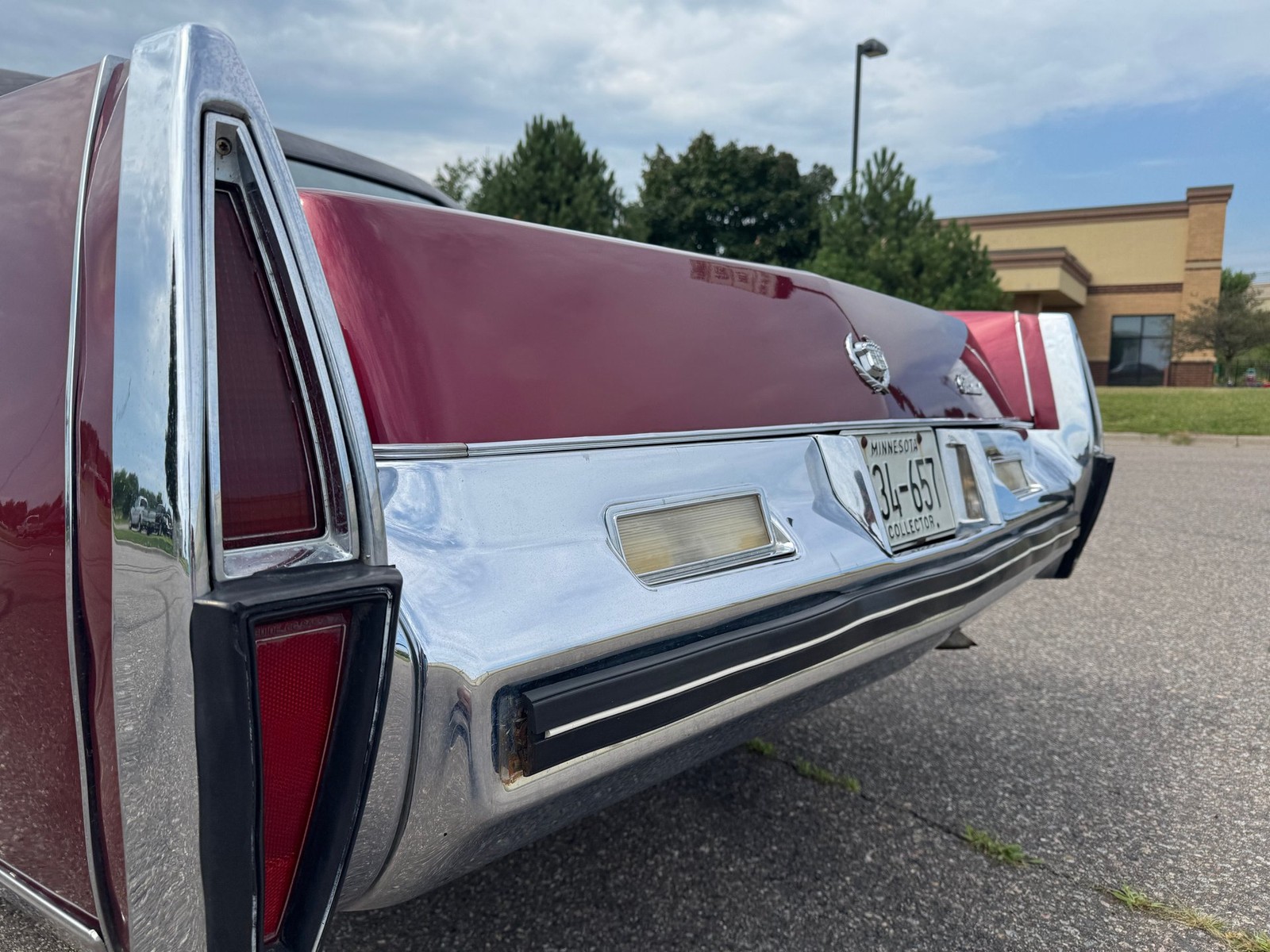 Cadillac-Fleetwood-Limousine-1973-29