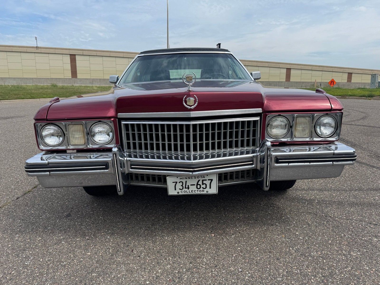Cadillac-Fleetwood-Limousine-1973-8