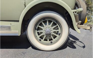 Cadillac-Limousine-1926-Light-Green-Light-Green-amp-Taupe-11