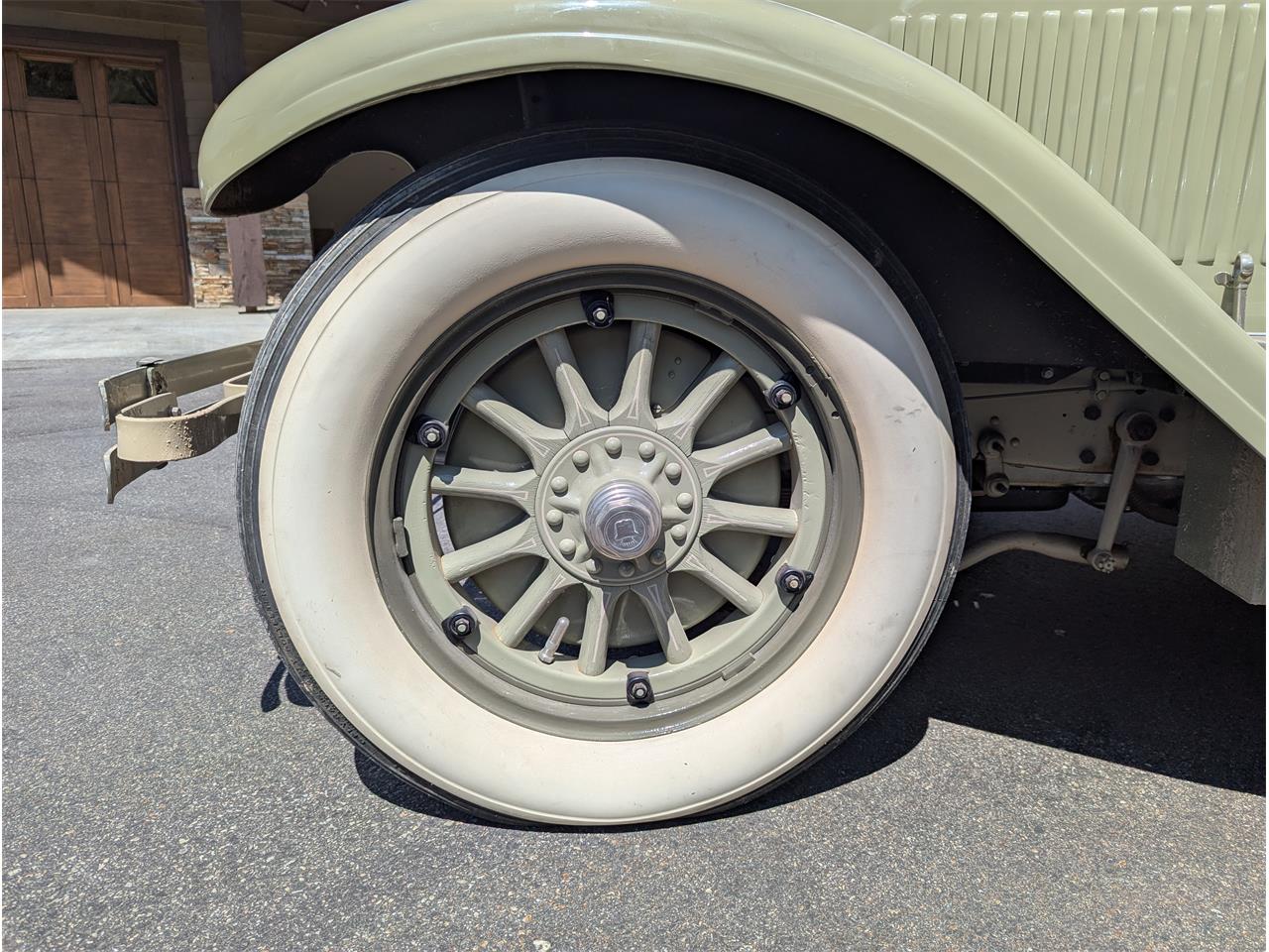 Cadillac-Limousine-1926-Light-Green-Light-Green-amp-Taupe-12
