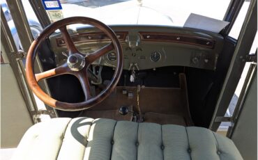Cadillac-Limousine-1926-Light-Green-Light-Green-amp-Taupe-8