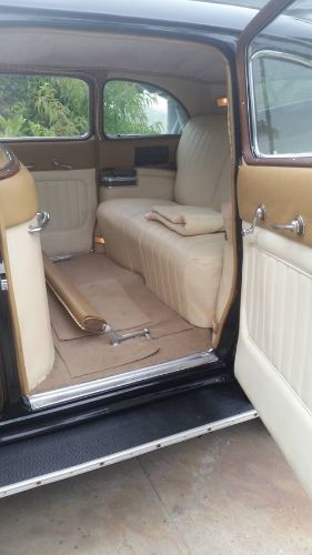 Cadillac-Limousine-1941-Black-12
