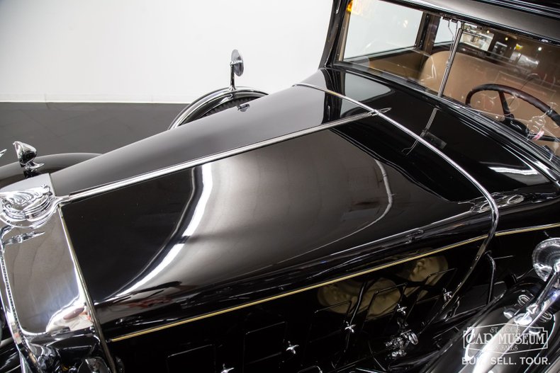 Cadillac-Other-1931-Black-Tan-Cloth-44
