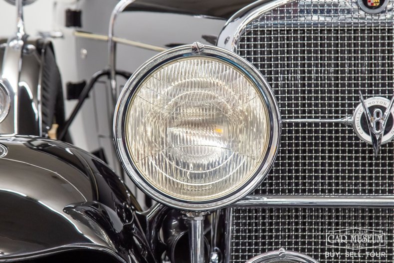 Cadillac-Other-1931-Black-Tan-Cloth-46