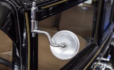 Cadillac-Other-1931-Black-Tan-Cloth-6