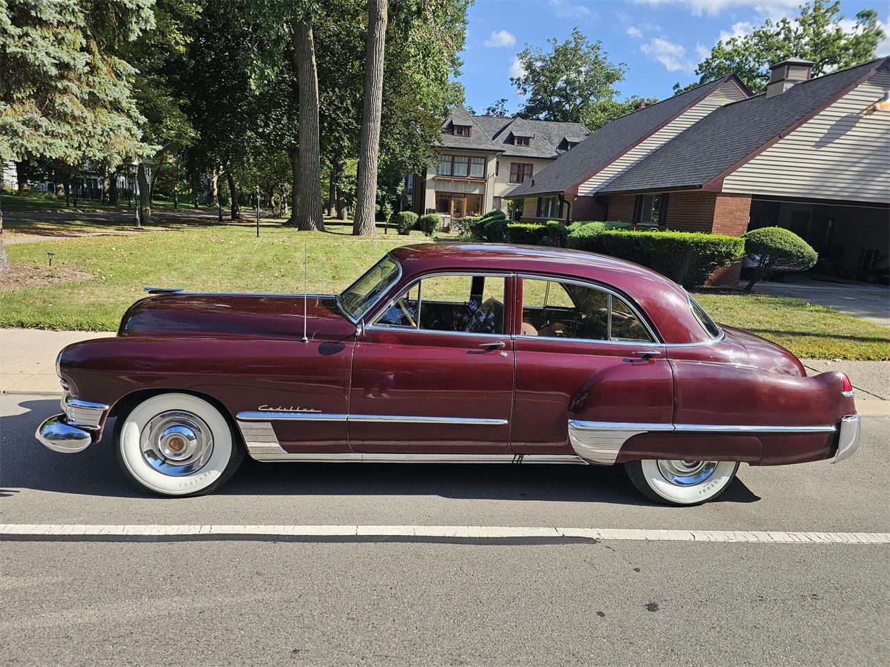 Cadillac-Sedan-deville-1949-BURGUNDY-BURGUNDY-11
