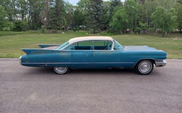 Cadillac-Sedan-deville-1960-tealcream-tealblack-12